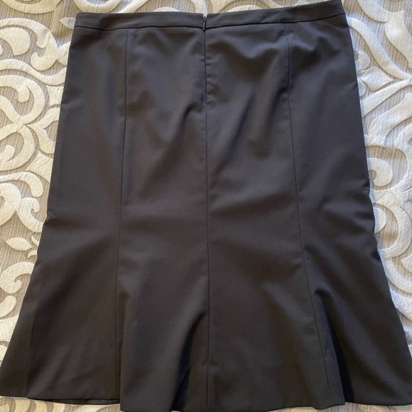 EUC Classic To The Max Womens Black Casual Skirt Size 8 Fit and Flare - Picture 4 of 4